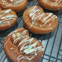 استخدام نیروی زن در کارگاه شیرینی