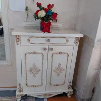 جاکفشی و بوفه و میز تلویزیون سالم و تمیز و شیک..