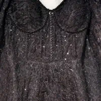 لباس مجلسی|لباس|کوهسار (البرز), |دیوار