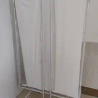 تخت تزریقات و پاروان
