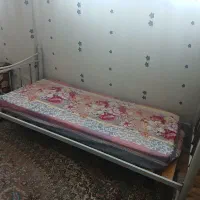 تخت یه نفره فلزی|تشک تختخواب|مشهد, امیر|دیوار