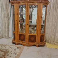 بوفه چوب و شیشه