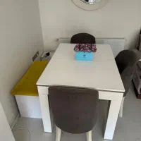 میز ناهارخوری چهار نفره بازشو قابل تبدیل به ۶ نفر