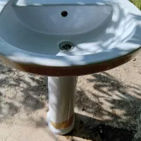 روشوی سالم فقط ی دونه جای پیچ خوری ترک دار