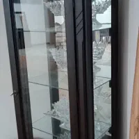 ویترین چوبی