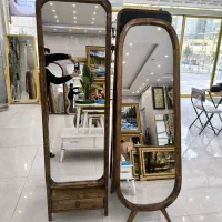 شهر آینه و ساعت