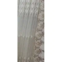 پرده و کناره اش