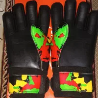 دستکش دروازه بانی|تجهیزات ورزشی|قم, باغ شریفی|دیوار