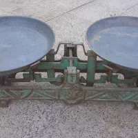 ترازو قدیمی
