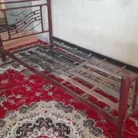 تخت خواب یک نفره بدون تشک 900هزار تومن|تخت و سرویس خواب|محلات, |دیوار