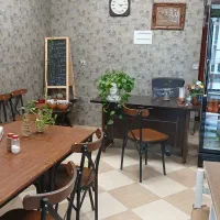 همکاری در کافه و ساندویچی|استخدام خدمات فروشگاه و رستوران|جیرفت, |دیوار