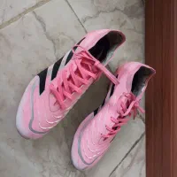 استوک آدیداس Predator رنگ صورتی