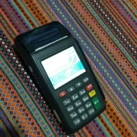 دستگاه کارتخوان سیّار و بی‌سیم شارژی