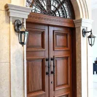 سازنده تخصصی درب های چوبی خاص و سفارشی (تمام چوب)