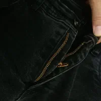 شلوار لی دمپا سالم فقد ۱۰۰ تومن مفت|لباس|قم, محمد آباد|دیوار