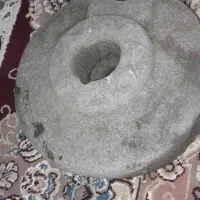 سنگ آسیاب قدیمی سالم