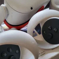 عینک واقعیت مجازی اکولوس کوئست۲