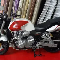 ماکت موتور سی بی ۱۳۰۰ مدل ۲۰۰۳|کلکسیون و سرگرمی|تهران, فلسطین (میدان انقلاب)|دیوار