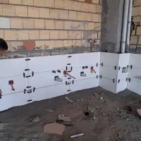 کارگر وارد و استاد کار