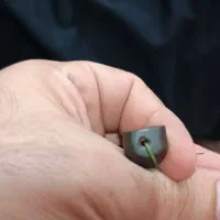 مهره و سنگ سماقی حدید کهنه