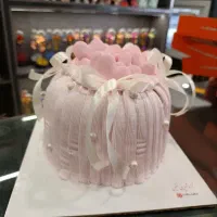 فروشنده خانم