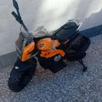 موتور شارژی بنلی گاز رو فرمون و کمکفنردار|اسباب‌‌بازی|قم, یزدان‌شهر|دیوار