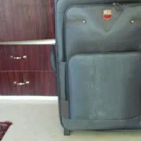 یک چمدان بزرگ چرخدار نو به فروش می رسد|کیف، کفش، کمربند|قم, بنیاد|دیوار