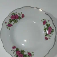 ظرف گل سرخی
