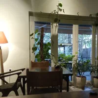 نیازمند همخونه موجه، خونه ندارم.|اجارهٔ آپارتمان|تهران, فلسطین (میدان انقلاب)|دیوار