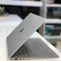 سبک و متفاوت برای کار و مطالعه لپ تاپ Surface