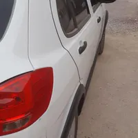 کوییک R سفید مشکی