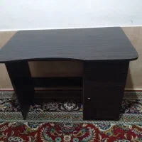 میزتحریر و نیمکت و صندلی آرایشگاه