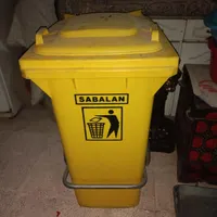 دو عدد سطل آشغالی در حد نو