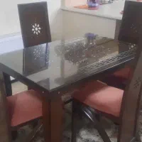 میز غذاخوری