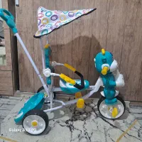 سه چرخه و ماشین