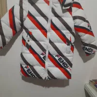 کاپشن فندی|لباس|میانه, |دیوار