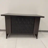 سه عدد میز اداری