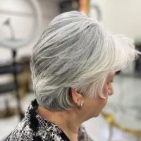 هیرکات تخصصی با بیست سال تجربه کار|خدمات آرایشگری و زیبایی|کرج, شهرک البرز ۳|دیوار