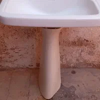 روشویی بزرگ کارکرده