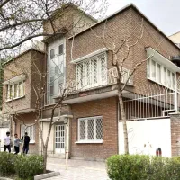 فروش منزل ۲طبقه/۳۳۴ متری/ بهترین کوچه خیابان لاله