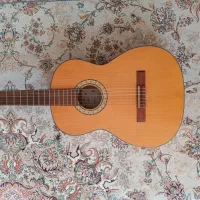 گیتار دست ساز اسپانیایی