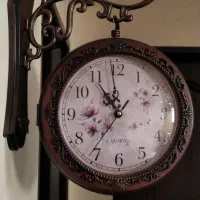 ساعت دیواری