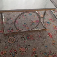 میزجلومبلی وعسلی