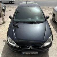 به یک نقاش ماهر یا نیمه ماهر