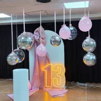 اجاره باغ سالن سرپوشیده دورهمی خانوادگی