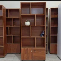 کتابخانه . قفسه . پیشخوان . ۱۷۰۰