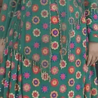 لباس محلی حریر خامه دوزی  نگین کار شده|لباس|دوگنبدان, |دیوار