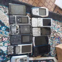 چندعدد گوشی قدیمی کلیکسیونی