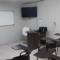 اجاره ساعتی یا ماهانه نوبت صبح آموزشگاه|اجارهٔ کوتاه‌مدت دفتر کار و فضای آموزشی|اصفهان, دستگرده|دیوار