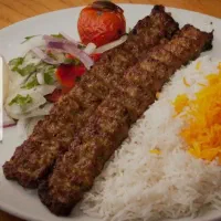 اشپز ماهر کباب زن